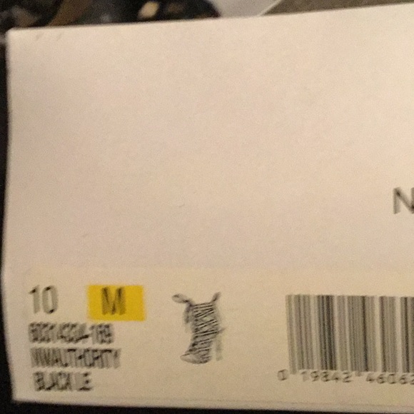 Nine West heels - Picture 3 of 4